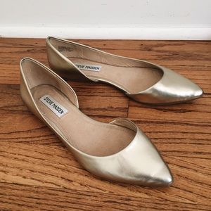 Steve Madden • Elusion Gold Flats